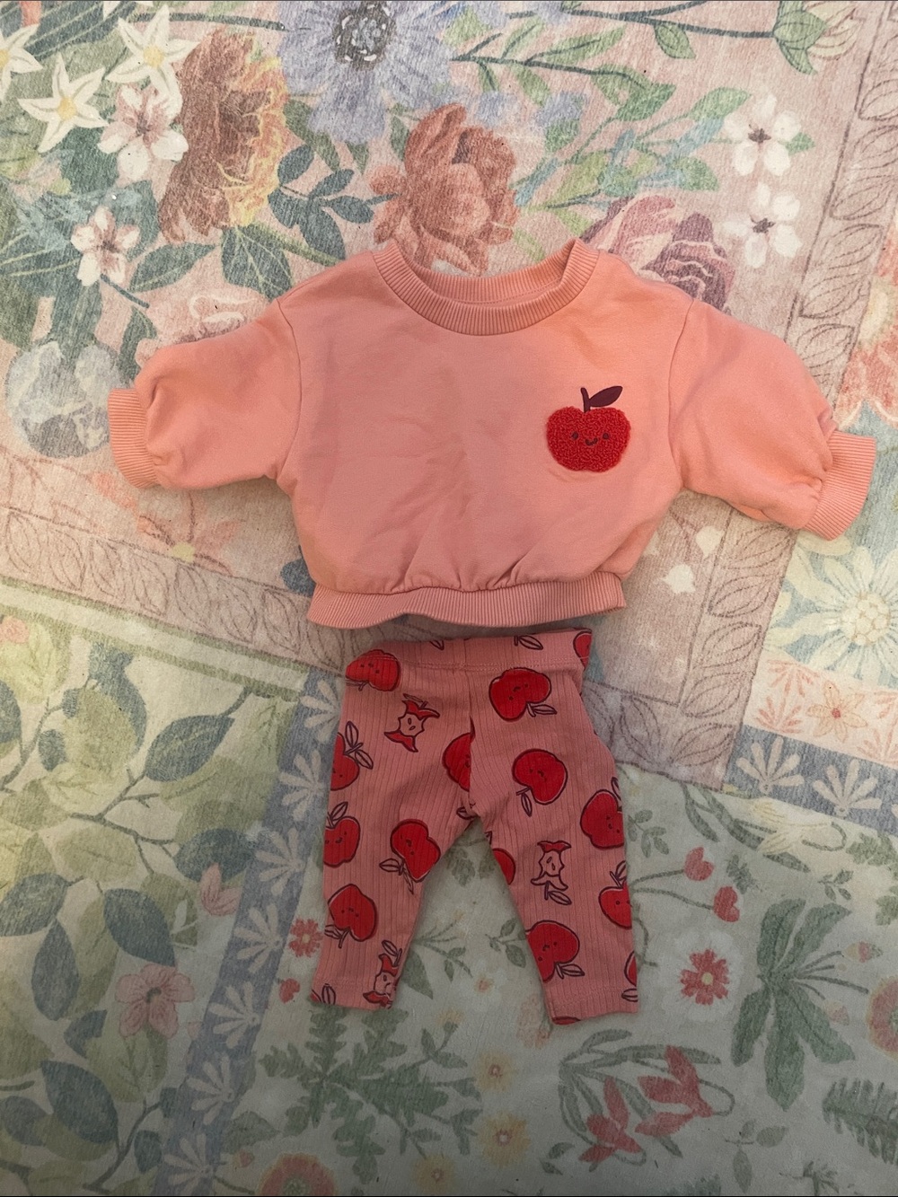 Apple Crewneck & Legging Kids Matching Set - Pink